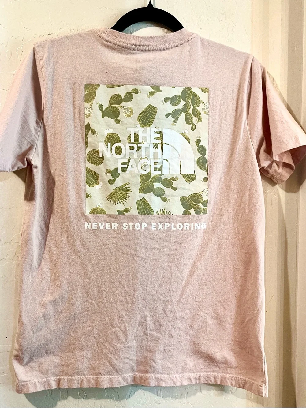 The North Face Women S Pink Cactus Box Logo Graphic Tee Never Stop Exploring EUC - Picture 11 of 12